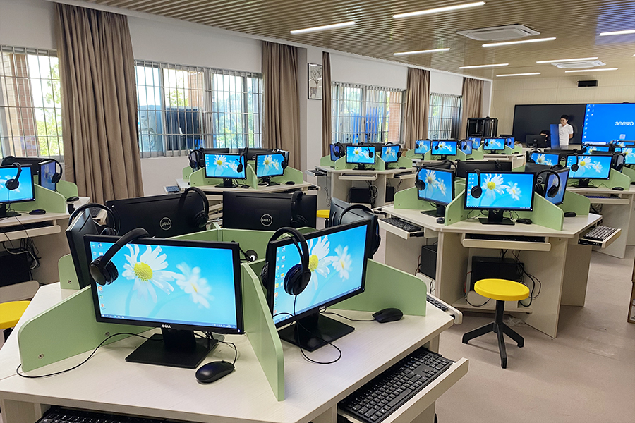 4-太阳成集团tyc33455国际商务综合实验室.jpg