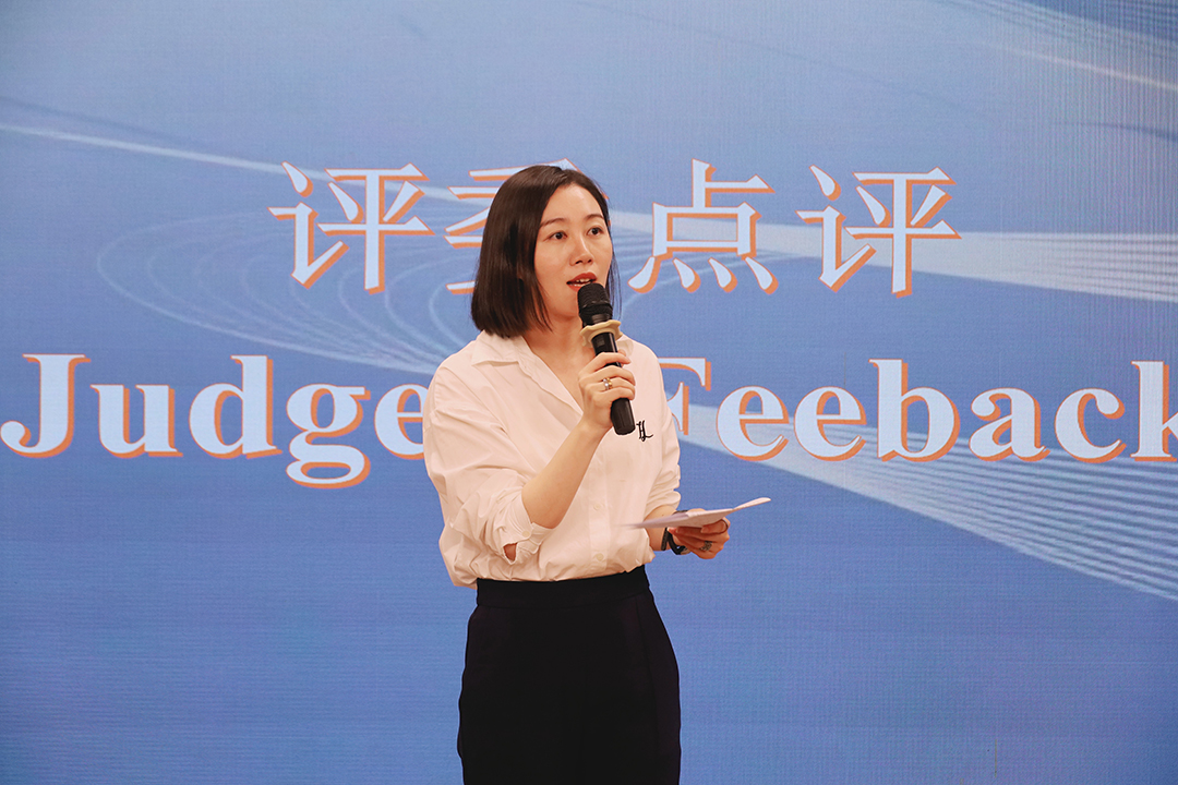 评委1:邓老师2.jpg